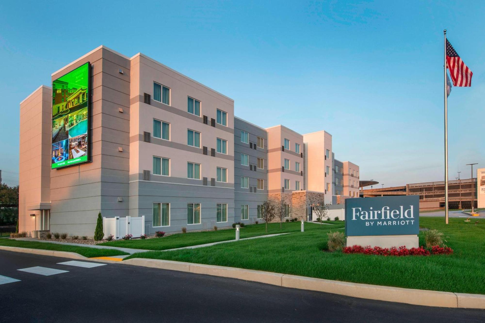 Fairfield & By Marriott Harrisburg International Airport 3*